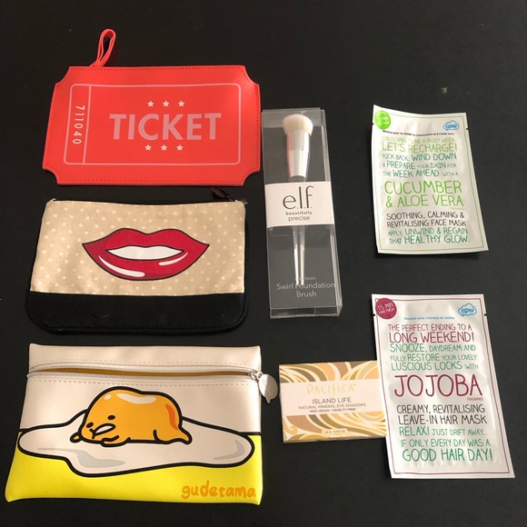 Other - Mini makeup bag bundle